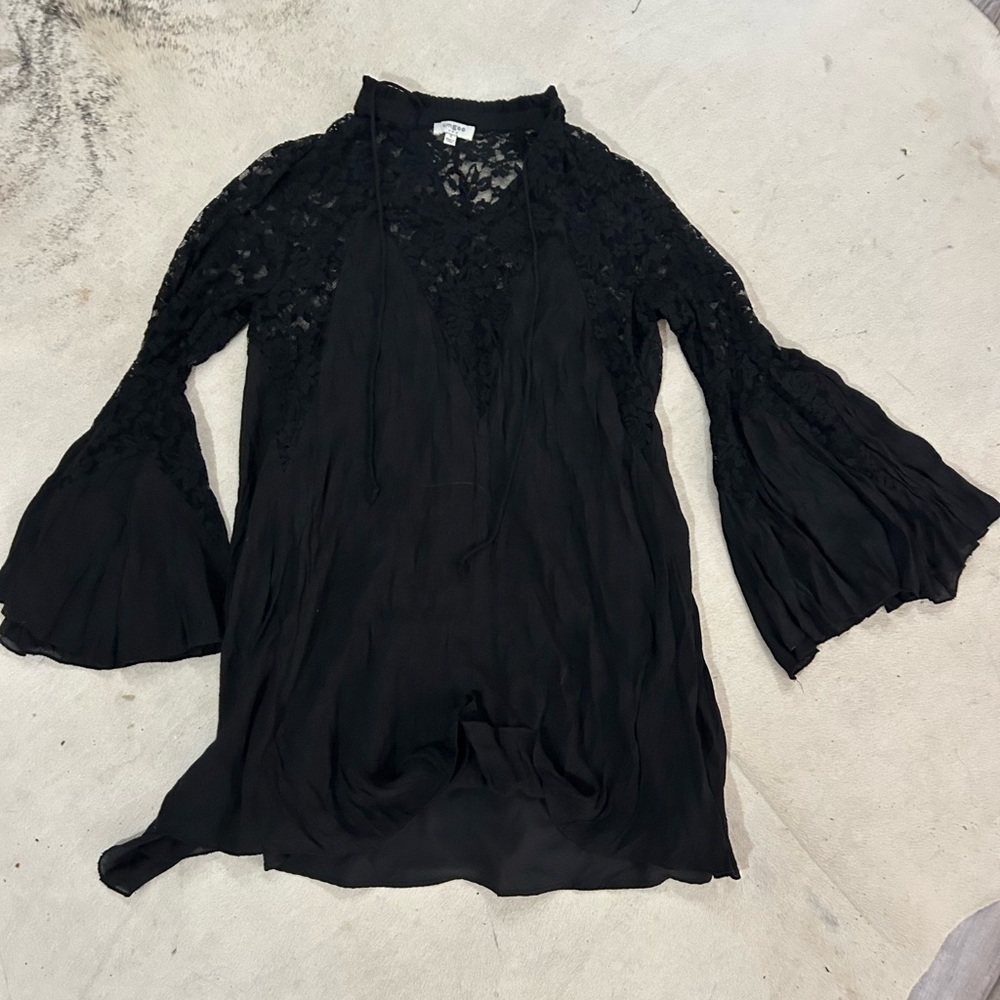 Elegant Black Lace Bell Sleeve Top